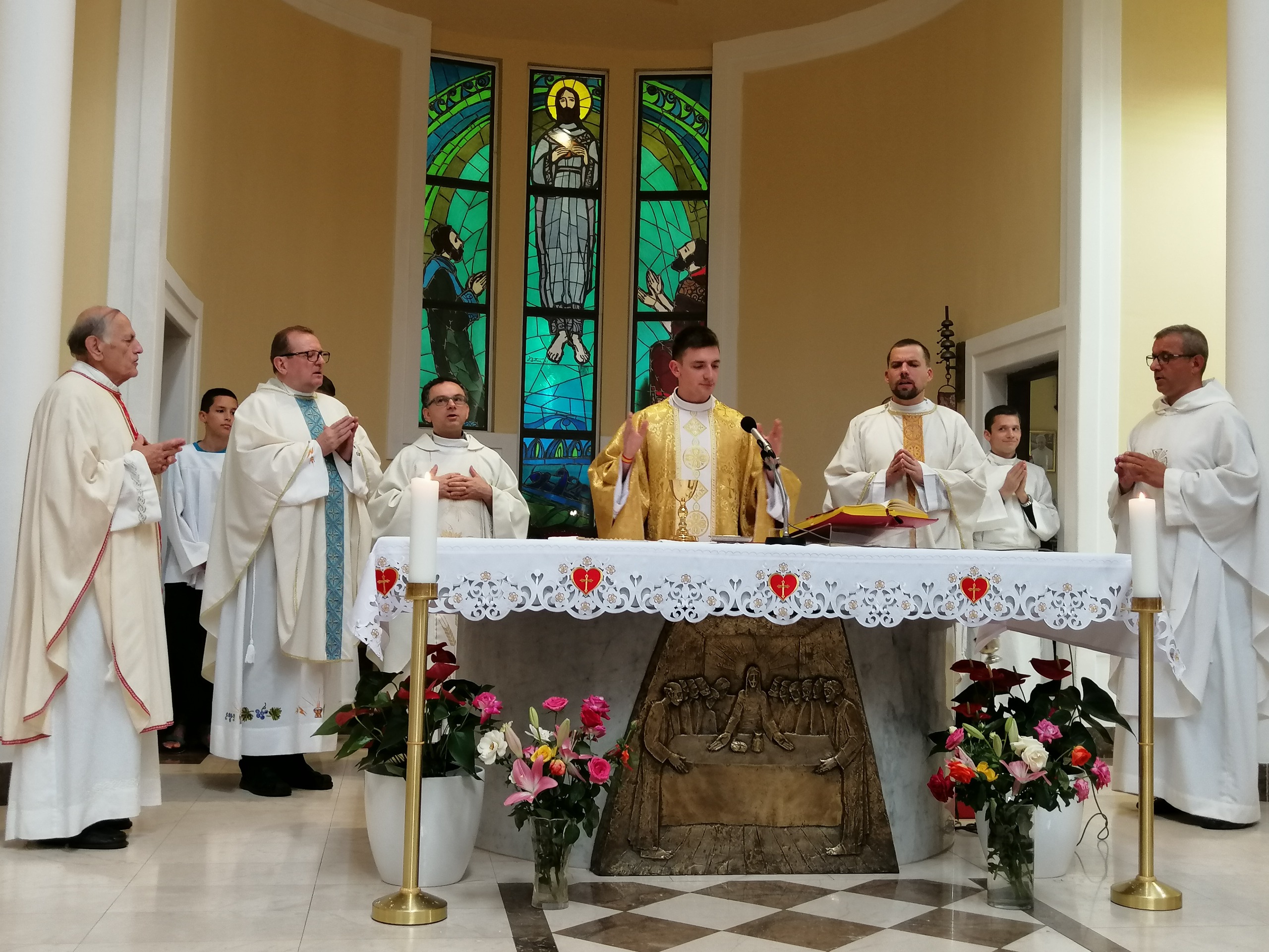 Slavlje mlade mise vlč. Domagoja Matokovića u Župi sv. Jeronima u Maksimiru